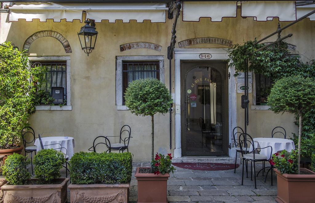 Hotel Ai Due Fanali Venecia Exterior foto