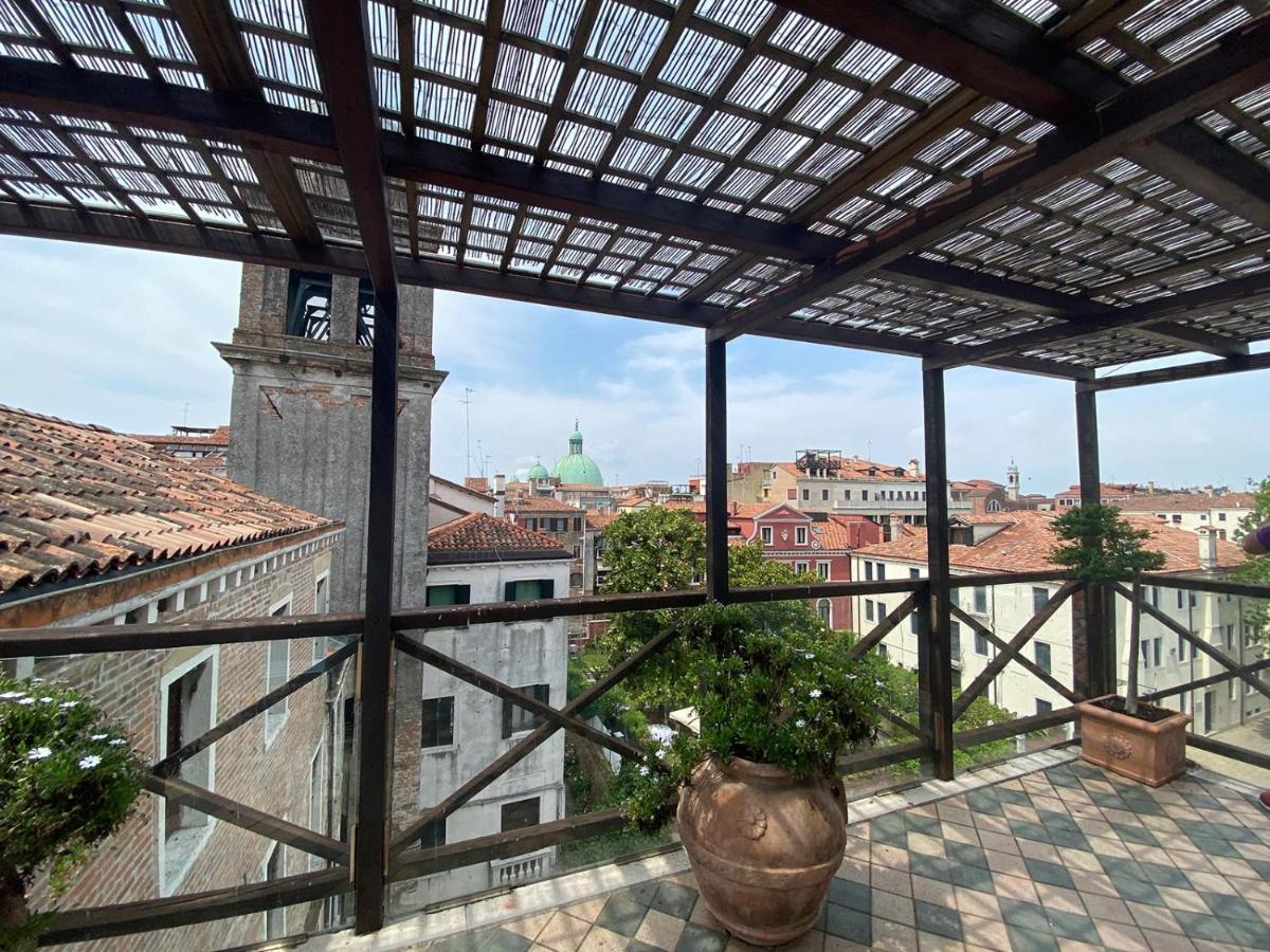 Hotel Ai Due Fanali Venecia Exterior foto